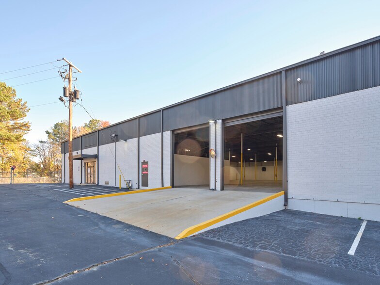 More Photos Of 3645 Oakcliff Rd, Doraville Warehouse For Sale