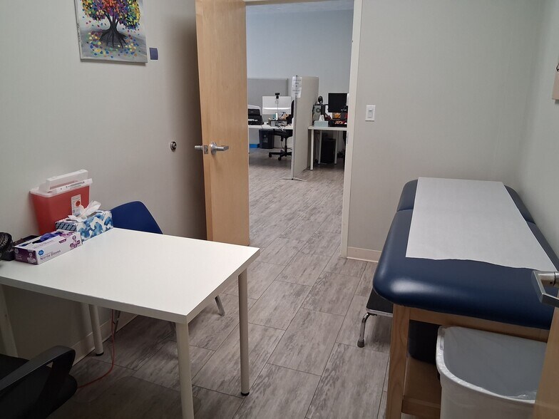 More Photos Of 305 Broadway, Taunton Freestanding For Lease