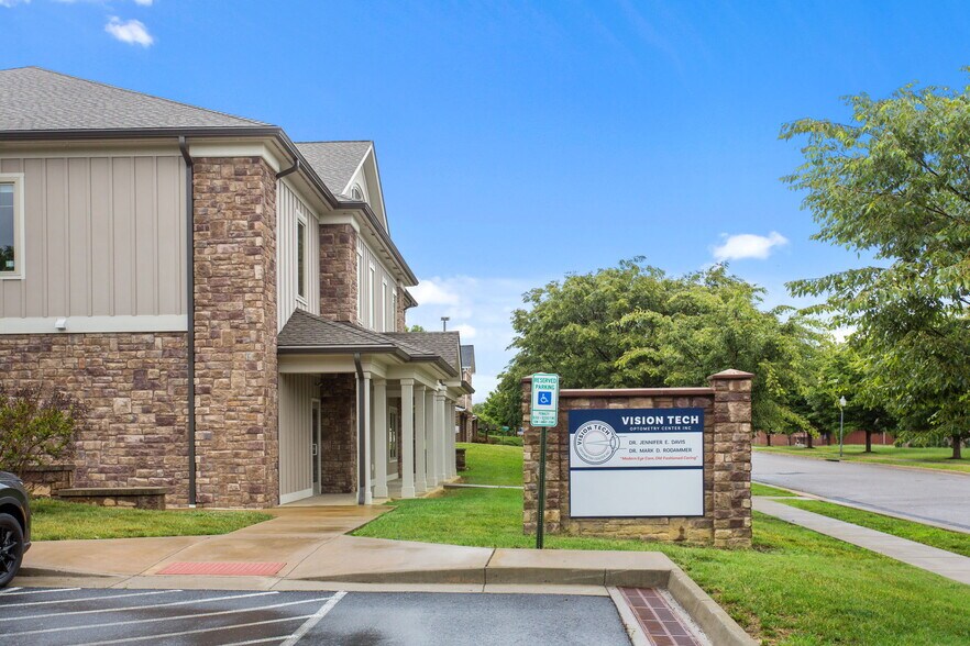 More Photos Of 221 Osage Ln, Waynesboro Medical For Lease