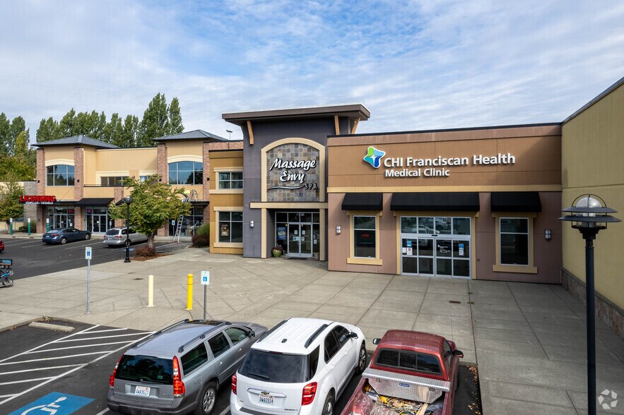 More Photos Of 2600 SW Barton St, Seattle Unknown For Sale