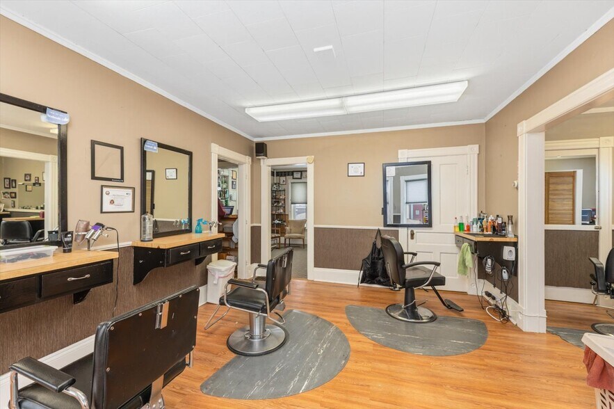 More Photos Of 32 Park Ave, Keene Office For Sale