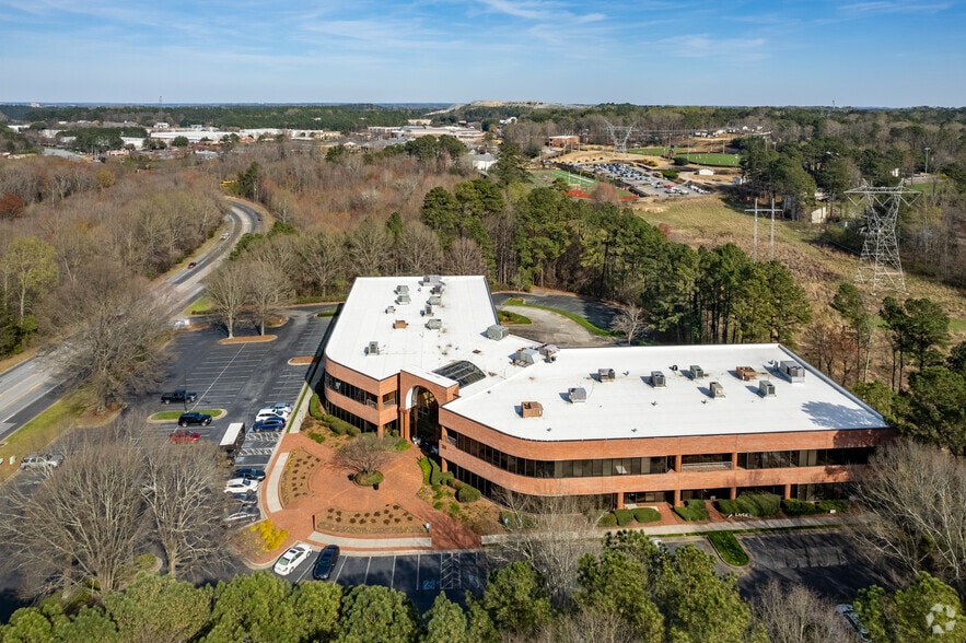 More Photos Of 5300 Oakbrook Pky, Norcross Unknown For Lease