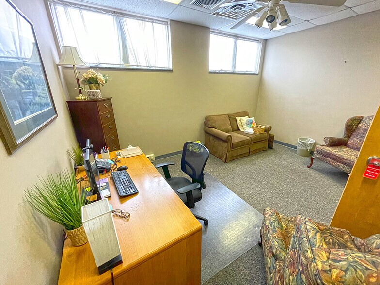 More Photos Of 4918 Locust Ln, Harrisburg Medical For Sale