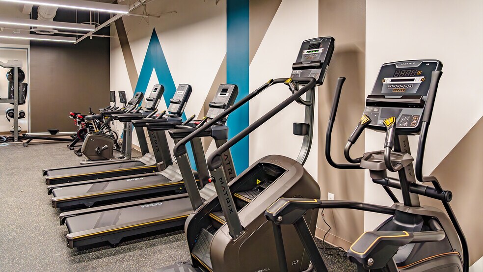 More Photos Of 9601 Amberglen Blvd, Austin Office For Lease