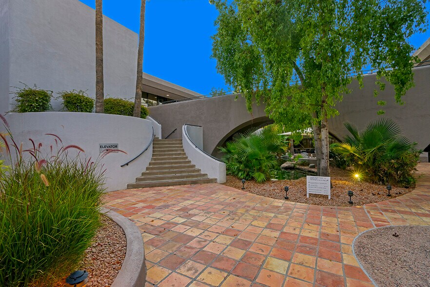 More Photos Of 9700 N 91st St, Scottsdale Medical For Lease