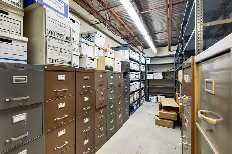 More Photos Of 6205 Raeford Rd, Fayetteville Office For Sale