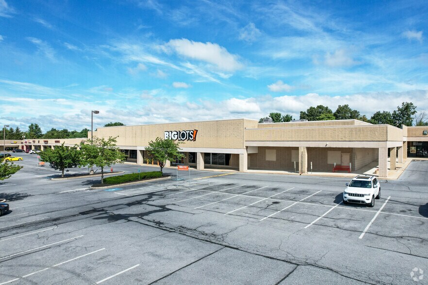 3812 Union Deposit Rd, Harrisburg, PA 17109 For Lease