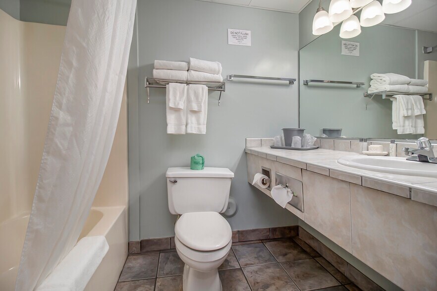 More Photos Of 1180 N Shore Dr, Mears Hospitality For Sale
