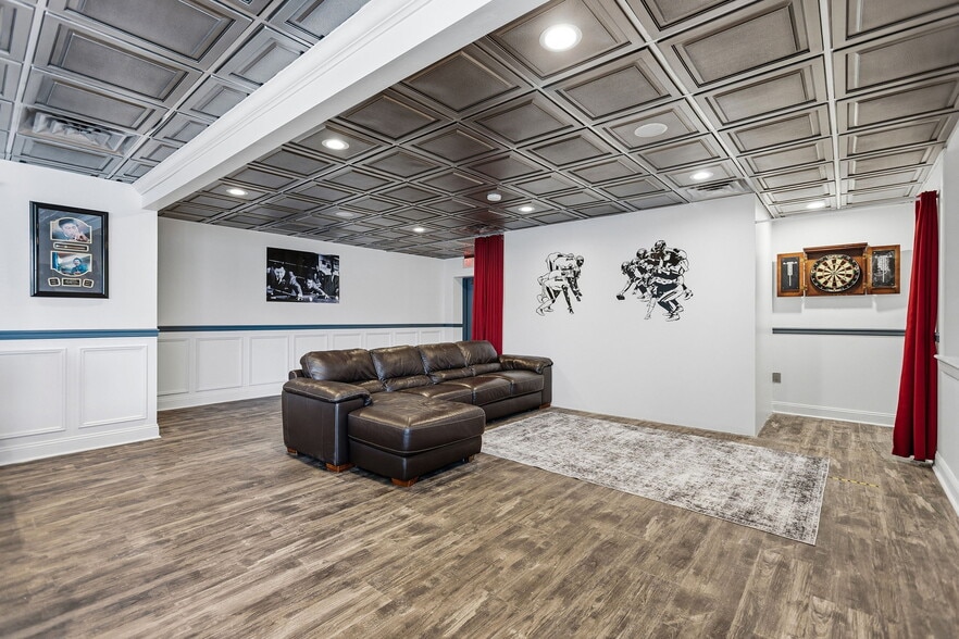 More Photos Of 96 Haarlem Ave, White Plains Office For Sale