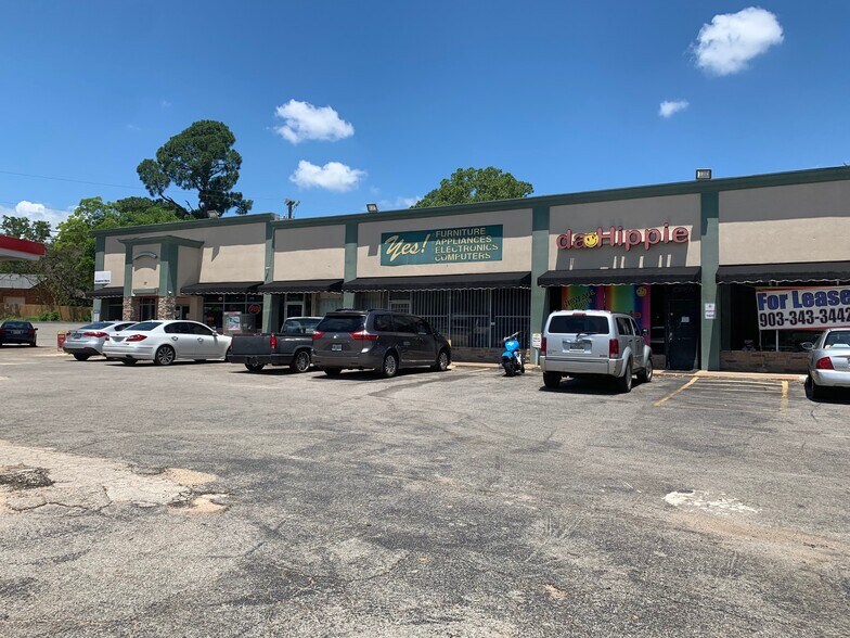 More Photos Of 12666 State Highway 31 W, Tyler Storefront For Sale