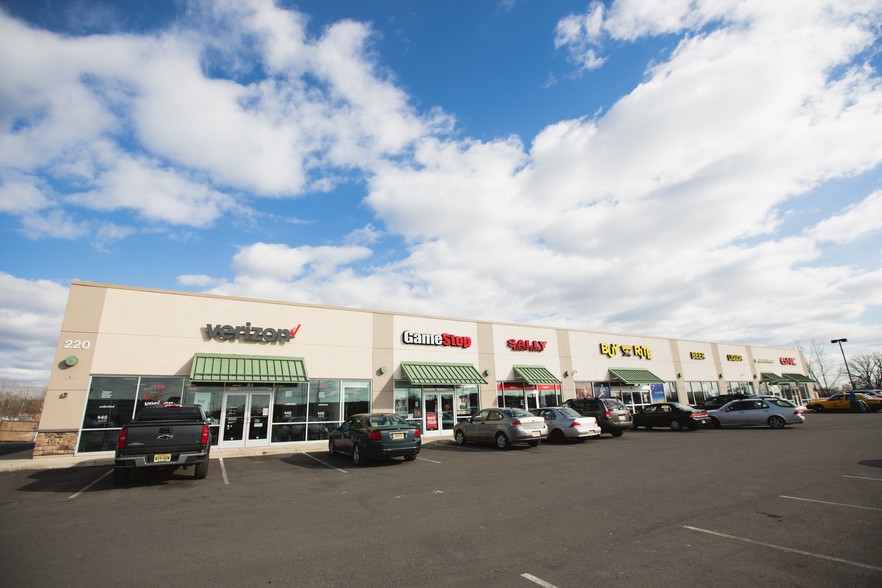 Primary Photo Of 200-220 Harrison Ave, Kearny Storefront For Lease