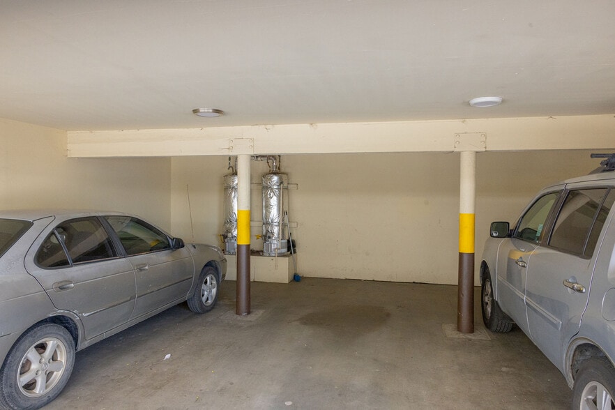 More Photos Of 75 N Hebbron Ave, Salinas Apartments For Sale