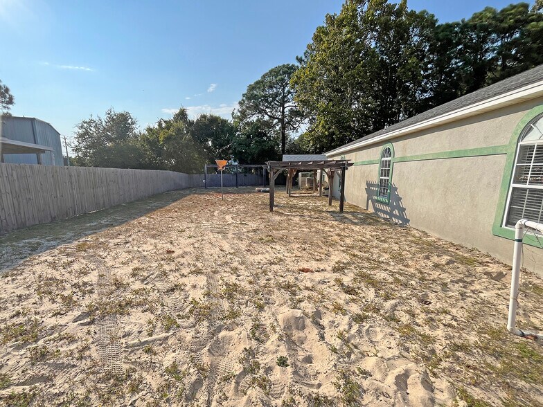 More Photos Of 45 South Shore Dr, Miramar Beach Storefront Retail Office For Lease