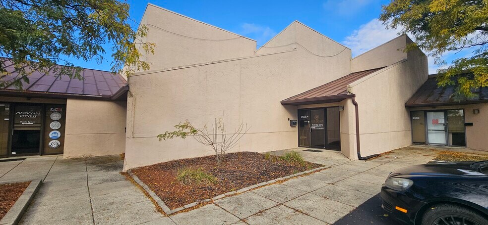 More Photos Of 2620-2630 Billingsley Rd, Columbus Light Distribution For Lease