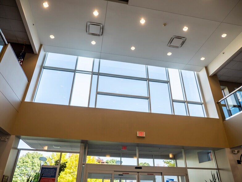 More Photos Of 575 S 70th St, Lincoln Medical For Lease