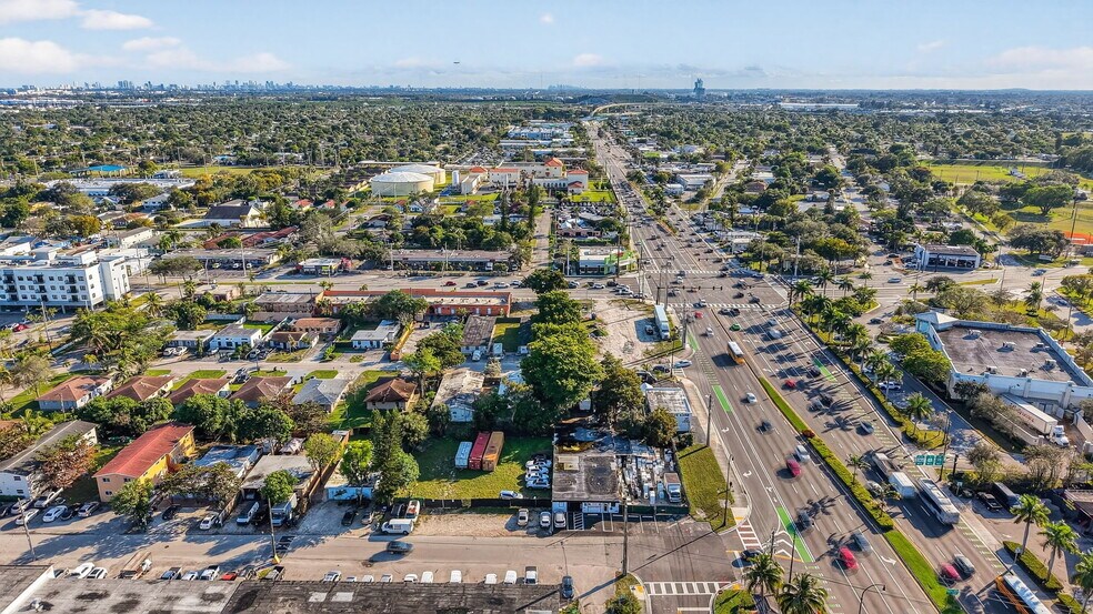 More Photos Of 3928 SW 12th Ct, Fort Lauderdale Manufacturing For Sale