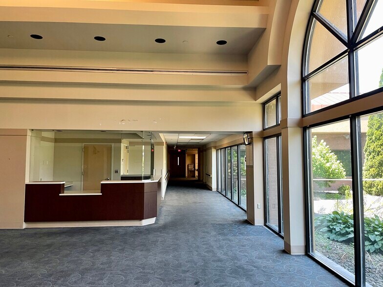 More Photos Of 4100 Covert Ave, Evansville Rehabilitation Center For Lease