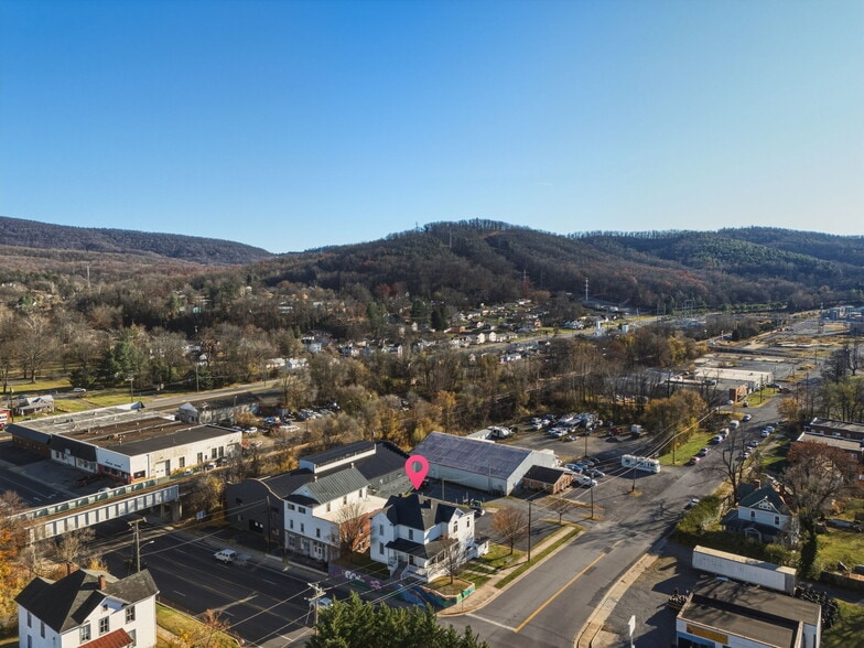 More Photos Of 600 E Main St, Waynesboro Apartments For Sale