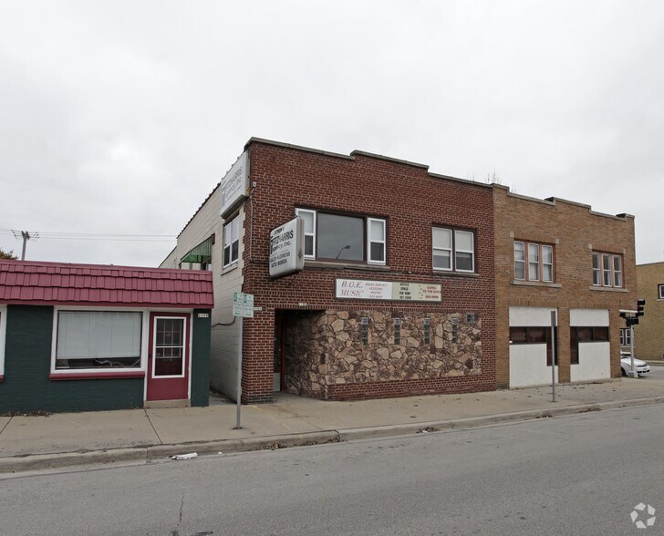 Primary Photo Of 6104-6106 W Lincoln Ave, Milwaukee Office For Sale