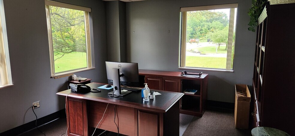 More Photos Of 2848 Interstate Pky, Brunswick Warehouse For Sale