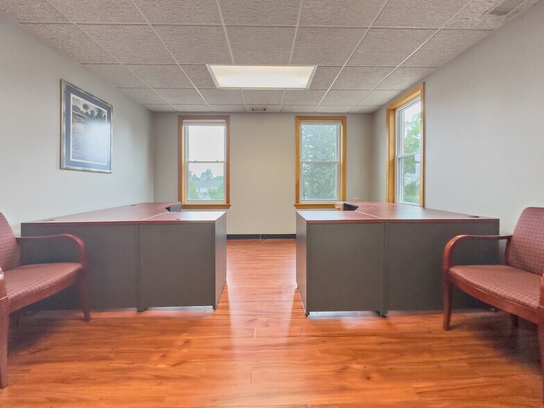 More Photos Of 257 E Center St, Manchester Medical For Lease