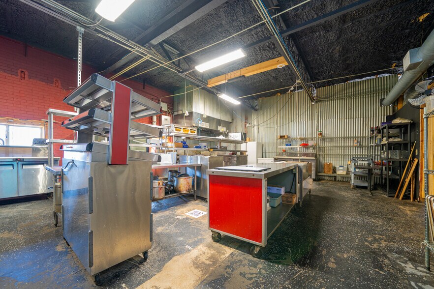 More Photos Of 367 State Highway 155 N, Gilmer Bar For Sale