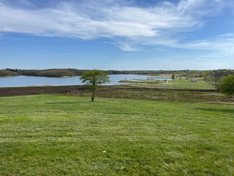 More Photos Of 1423 S US Old Highway 75, Sabetha Hotel For Sale