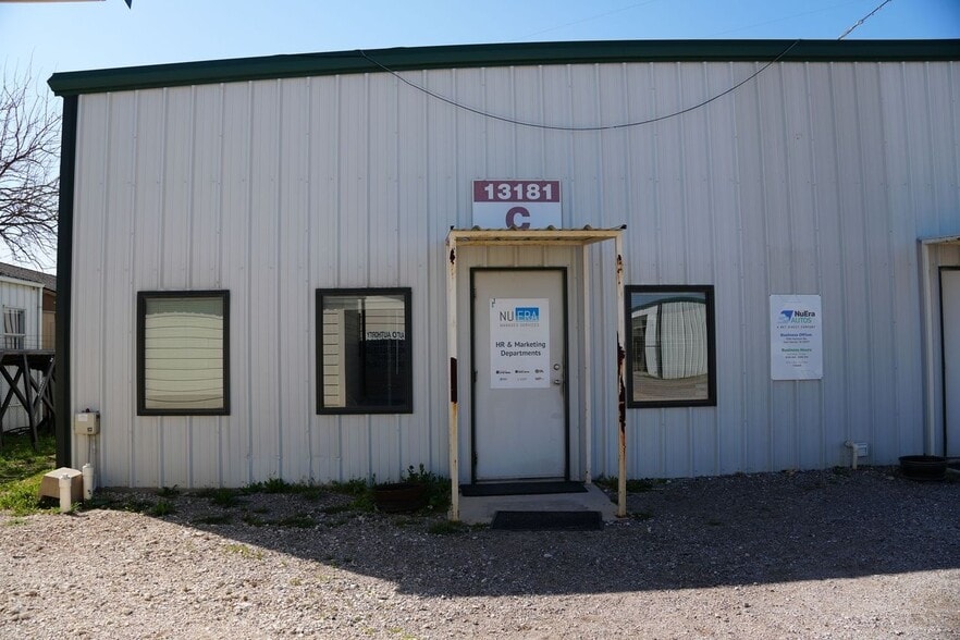 More Photos Of 13189 Harmon Rd, Fort Worth Warehouse For Sale