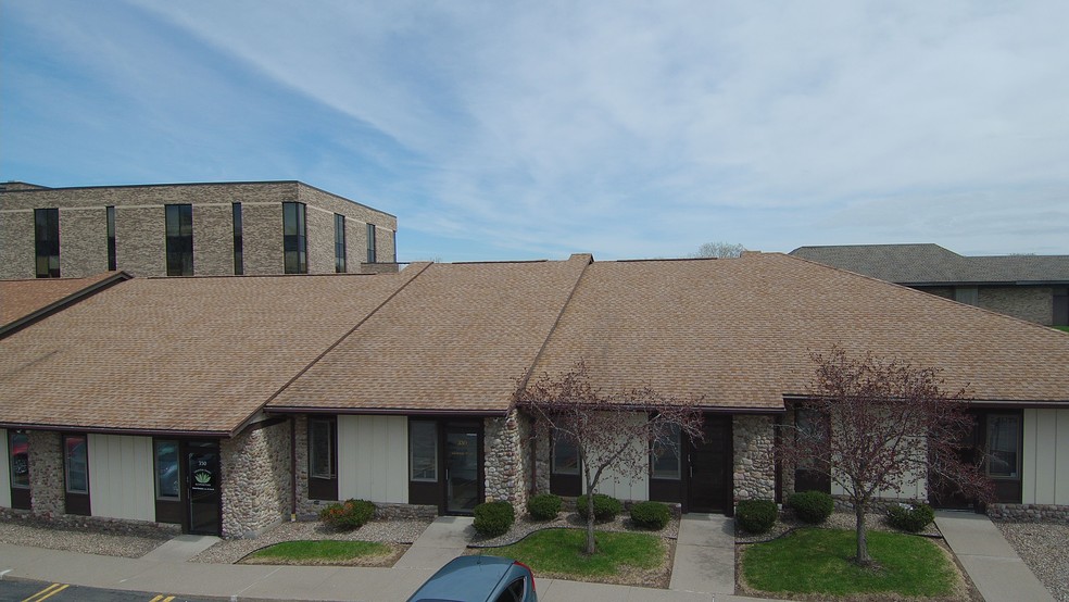 Primary Photo Of 6800 Pittsford Palmyra Rd, Fairport Medical For Sale