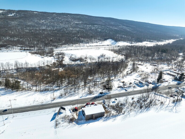 More Photos Of 3340 E Pleasant Valley Blvd, Altoona Freestanding For Sale