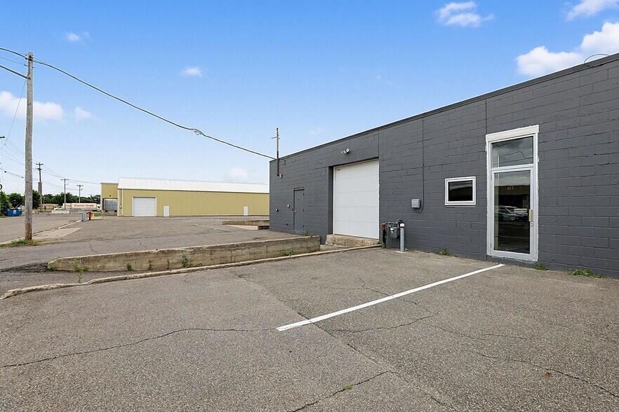More Photos Of 585 1st St SE, Saint Cloud Warehouse For Sale