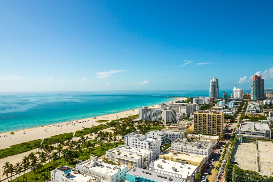 More Photos Of 660 Ocean Dr, Miami Beach Hotel For Sale
