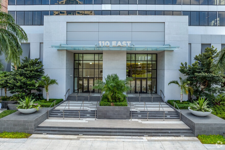 More Photos Of 110 E Broward Blvd, Fort Lauderdale Office Residential For Lease