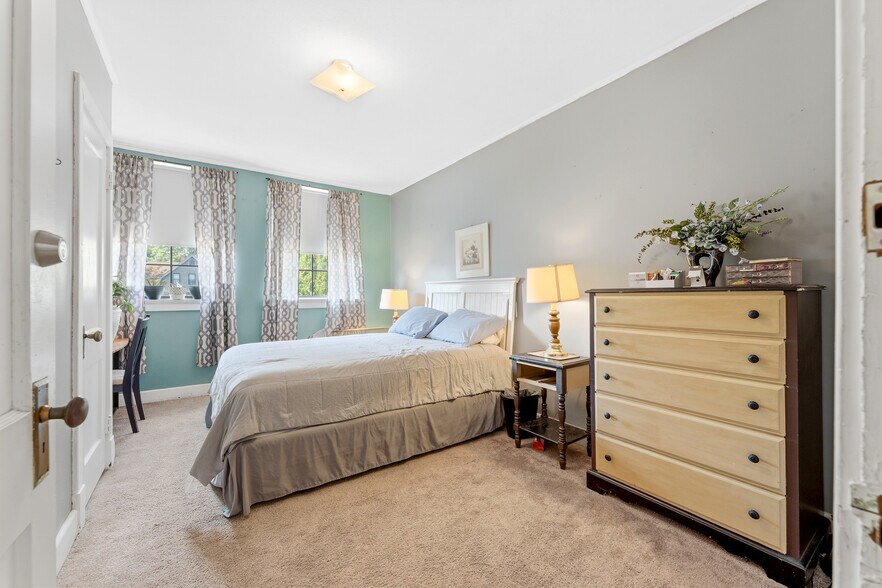 More Photos Of 320 Watts St, Morgantown Apartments For Sale
