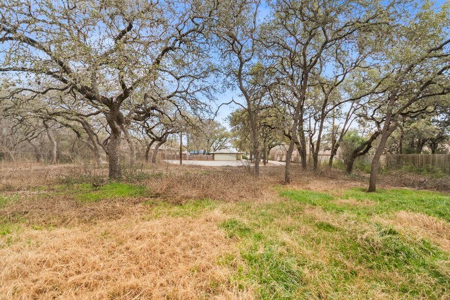 More Photos Of 14235 Blanco Rd, San Antonio Office For Sale