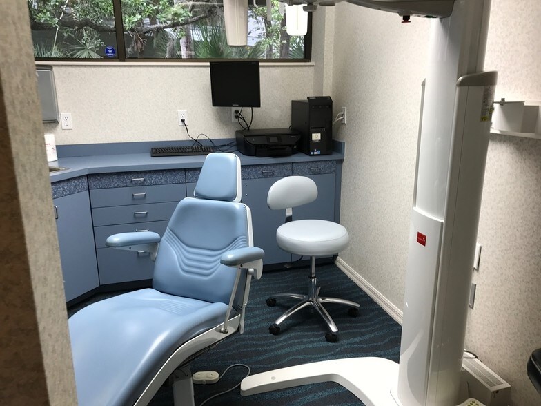 More Photos Of 2477 Stickney Point Rd, Sarasota Medical For Sale