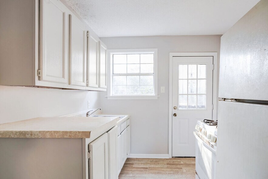 More Photos Of 1030 Hamilton St, Memphis Apartments For Sale