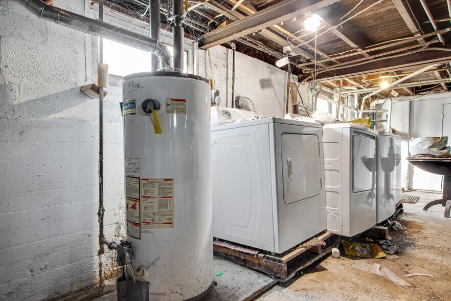 More Photos Of 6980 Nash Rd, North Tonawanda Apartments For Sale