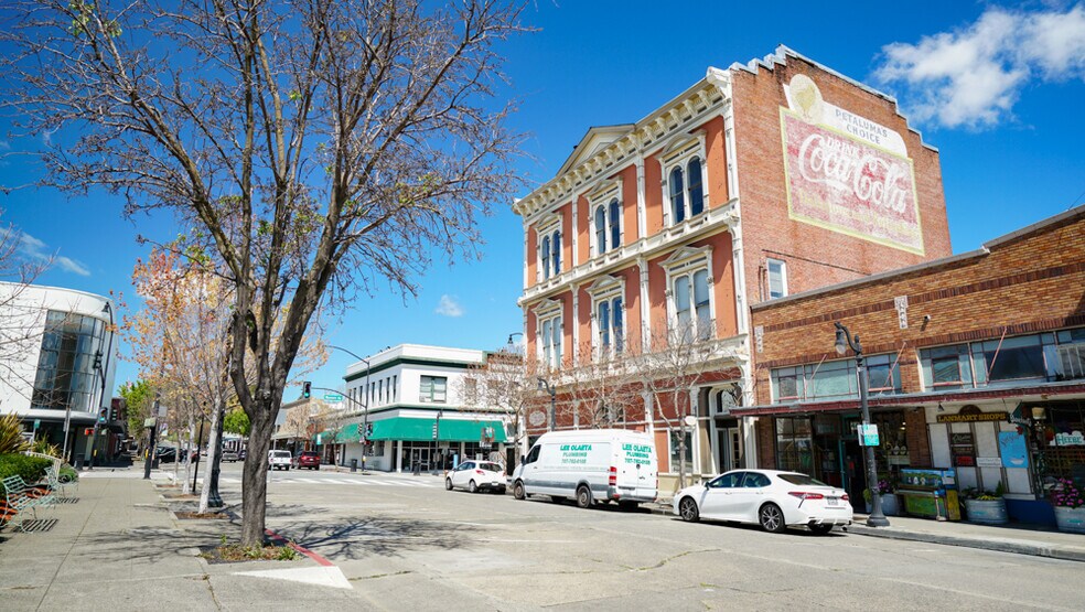 More Photos Of 25 Western Ave, Petaluma Storefront Retail Office For Sale