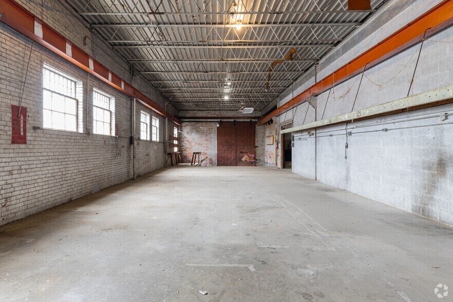 More Photos Of 216 SW 29th St, Oklahoma City Storefront For Sale