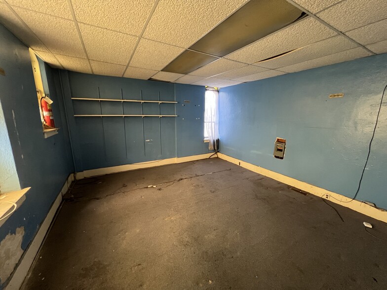 More Photos Of 9500 Stoepel St, Detroit Religious Facility For Sale