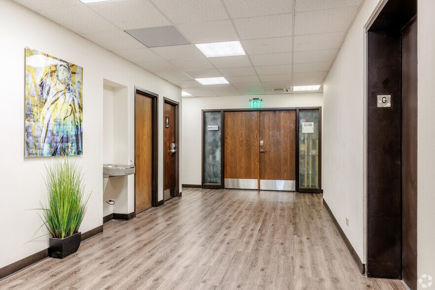 More Photos Of 9725 E Hampden Ave, Denver Unknown For Lease