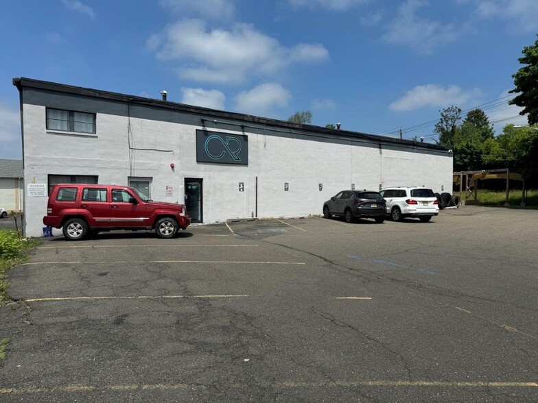 Primary Photo Of 48 Overlook Ave, Rochelle Park Showroom For Sale