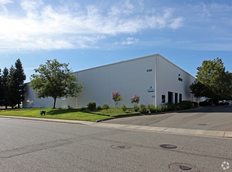 More Photos Of 8388 Rovana Cir, Sacramento Warehouse For Lease