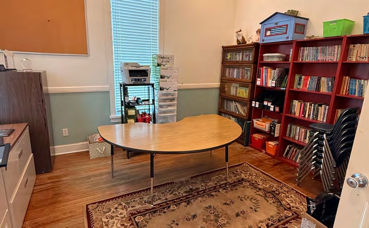 More Photos Of 2007 W Commerce St, San Antonio Daycare Center For Lease