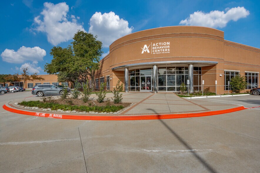 More Photos Of 4240 International Pky, Carrollton Flex For Lease