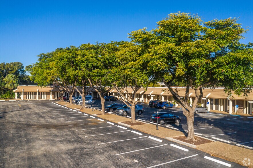 More Photos Of 7421-7497 NW 4th St, Plantation Office For Lease