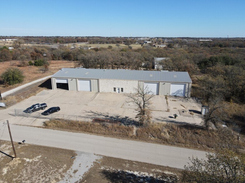 More Photos Of 2915 Greenlee Park Trl, Weatherford Warehouse For Sale