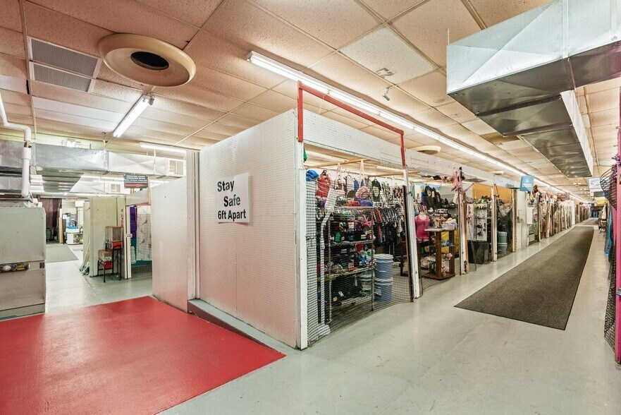 More Photos Of 4170 W Broad St, Columbus Storefront For Sale