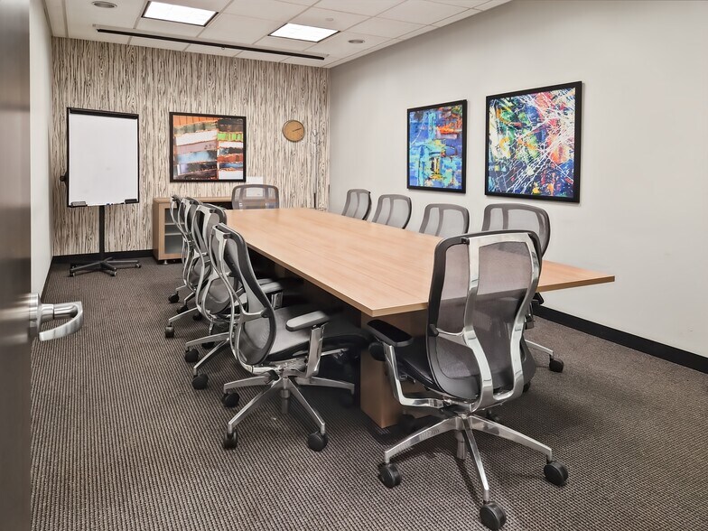 More Photos Of 3800 N Lamar Blvd, Austin Coworking Space